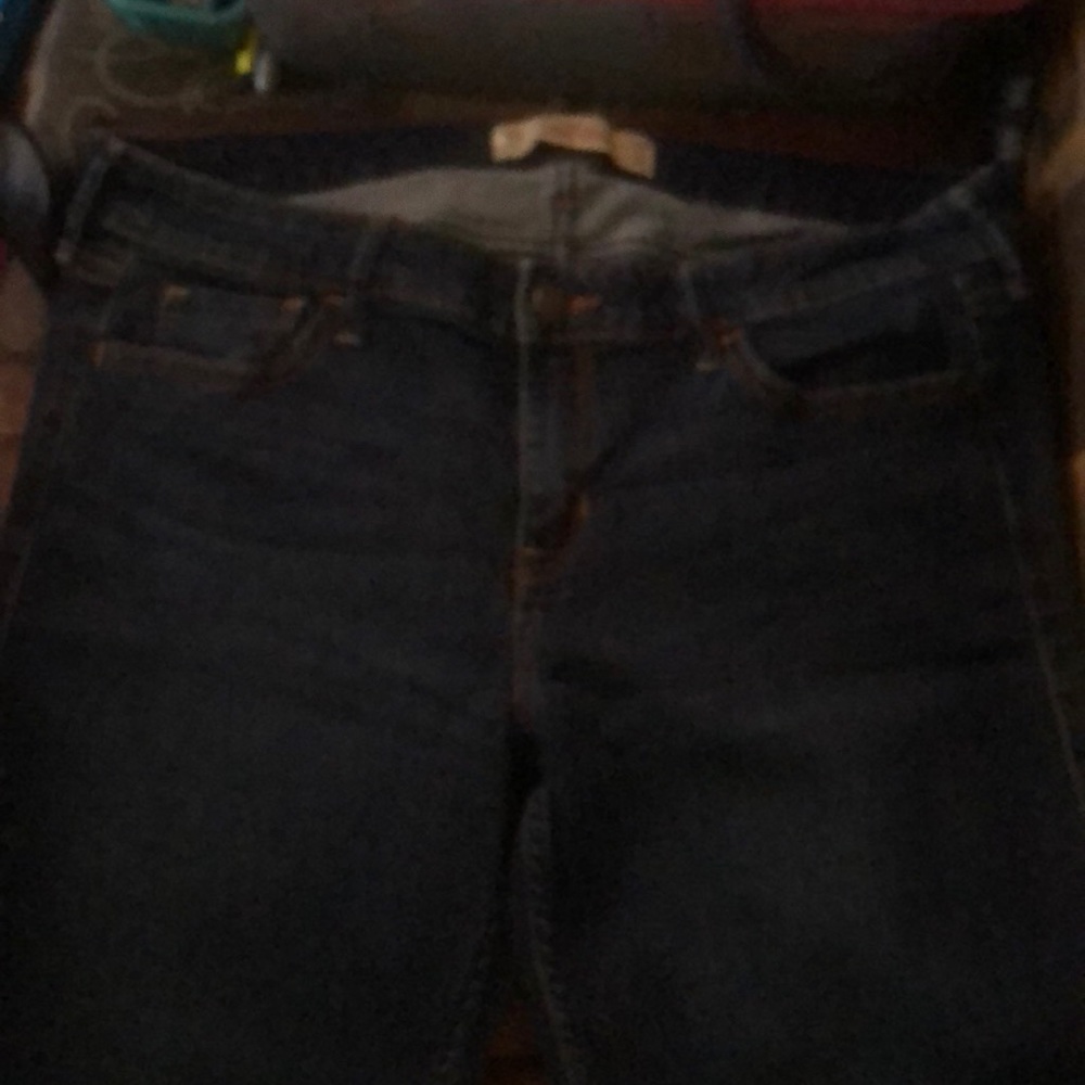 Brand new dark wash jeans no tags but never worn